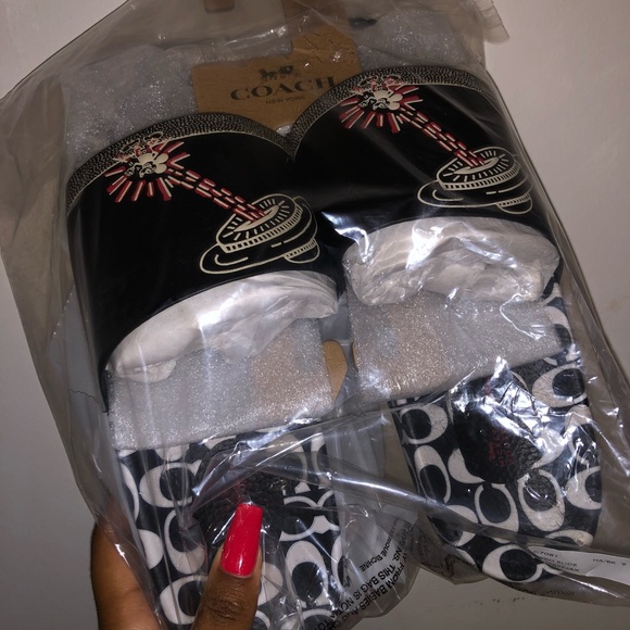 Coach x Disney Mickey Mouse Keith Haring Slide - Picture 4 of 5